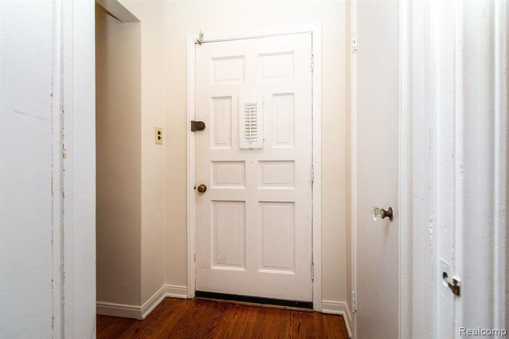6354 KOLB Avenue, Allen Park, MI 48101 — Photo 5