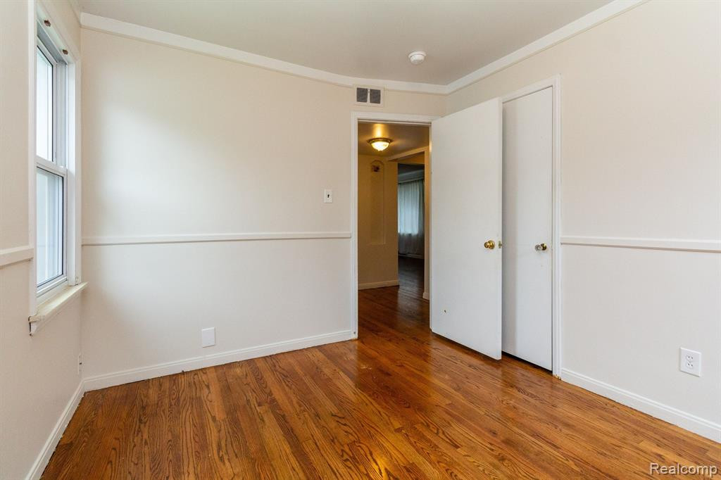 6354 KOLB Avenue, Allen Park, MI 48101 — Photo 18