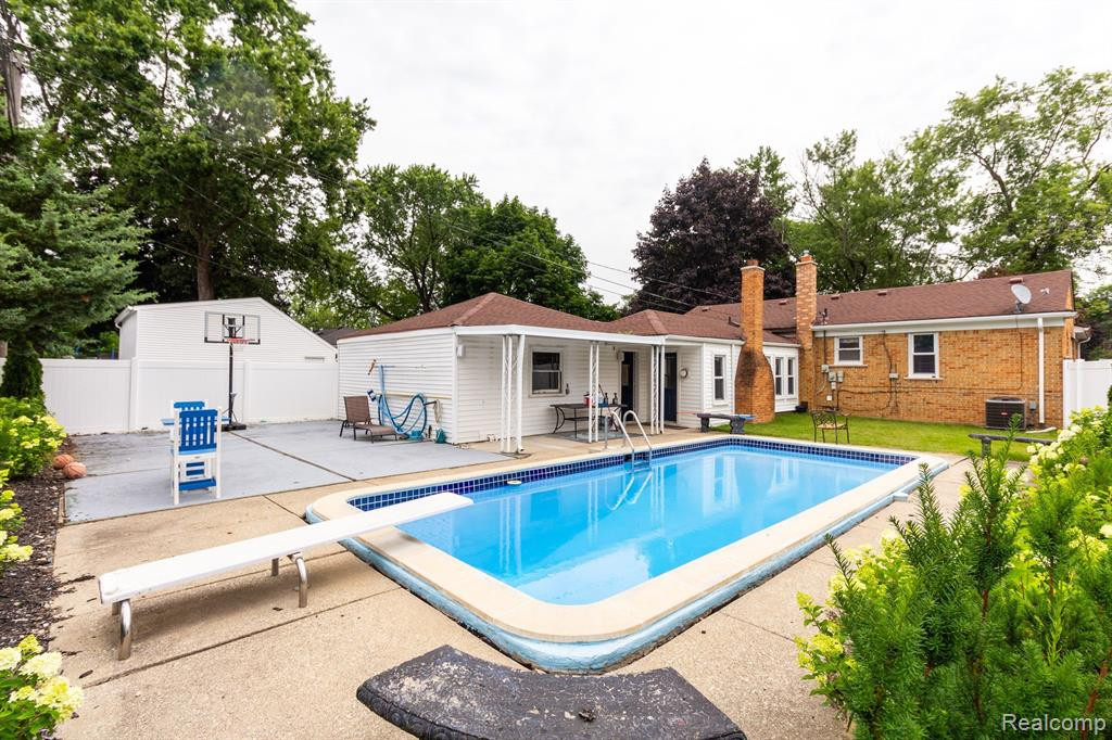 6354 KOLB Avenue, Allen Park, MI 48101 — Photo 28