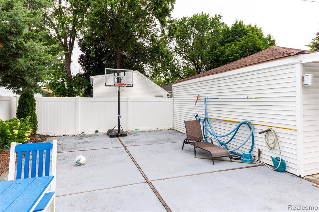 6354 KOLB Avenue, Allen Park, MI 48101 — Photo 29