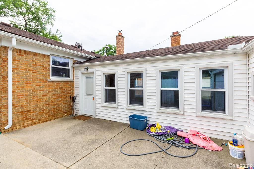 6354 KOLB Avenue, Allen Park, MI 48101 — Photo 31