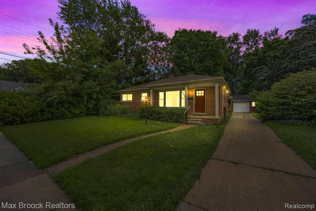 716 E LA SALLE Avenue, Royal Oak, MI 48073 — front exterior