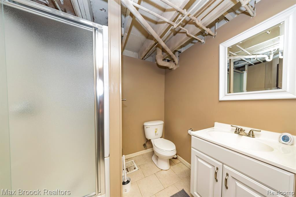 716 E LA SALLE Avenue, Royal Oak, MI 48073 — Photo 17