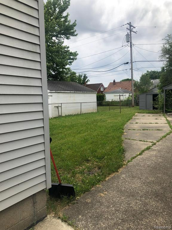 6817 WARWICK Street, Detroit, MI 48228 — Photo 14