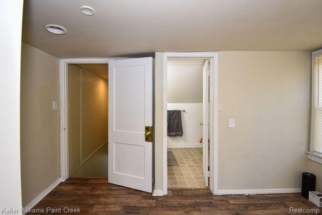 399 W HUDSON Avenue, Madison Heights, MI 48071 — Photo 23