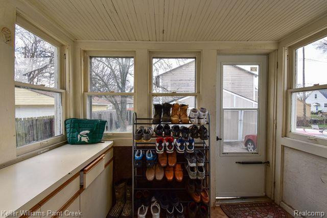 399 W HUDSON Avenue, Madison Heights, MI 48071 — Photo 35