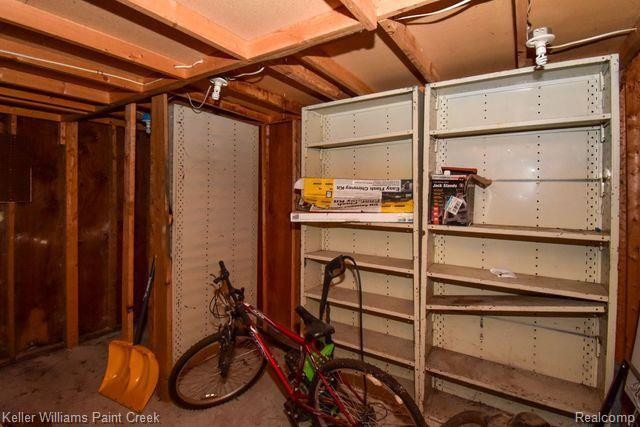 399 W HUDSON Avenue, Madison Heights, MI 48071 — Photo 40