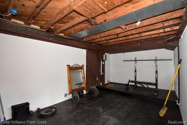 399 W HUDSON Avenue, Madison Heights, MI 48071 — Photo 42
