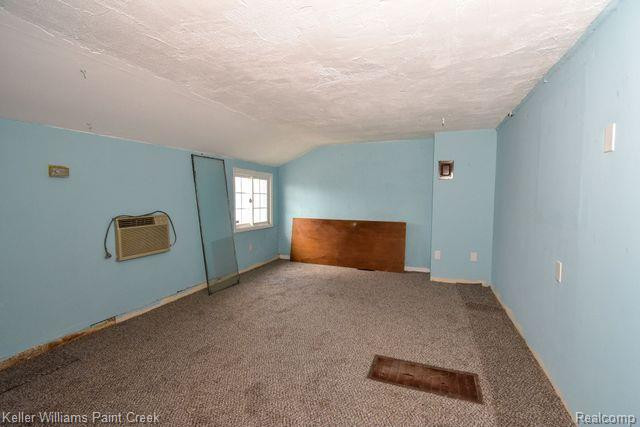 399 W HUDSON Avenue, Madison Heights, MI 48071 — Photo 45
