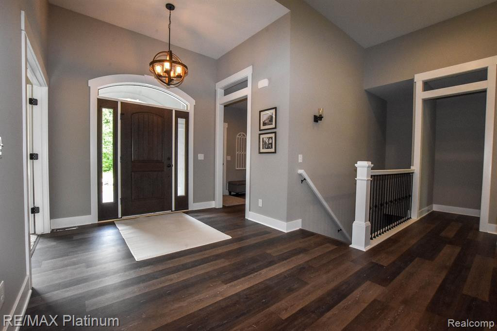49 Candlelight Court, Brighton, MI 48114 — Photo 8