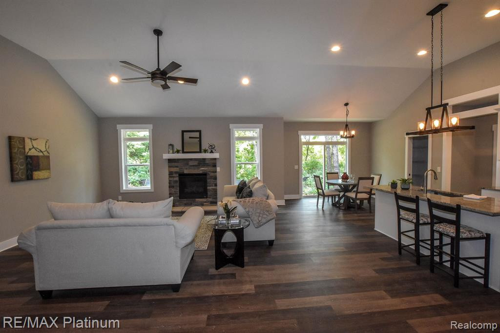 49 Candlelight Court, Brighton, MI 48114 — Photo 11