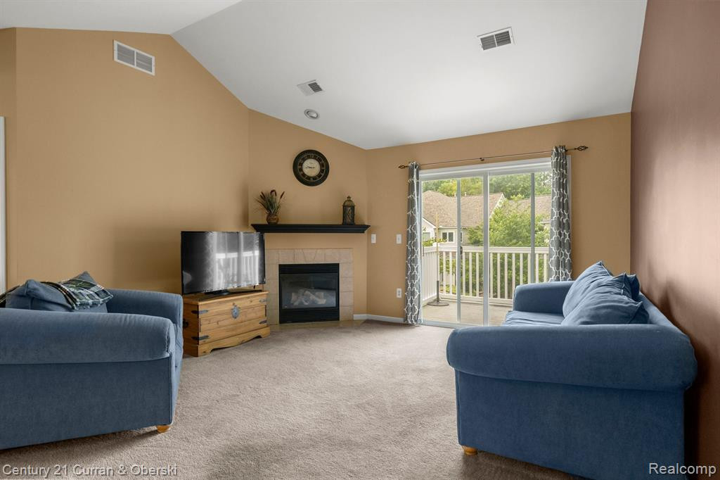 739 CREEKSTONE Lane, Chelsea, MI 48118 — Photo 8