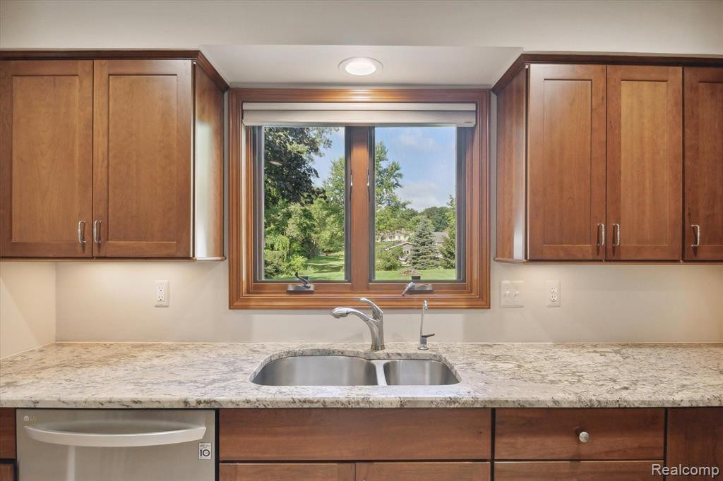5553 FARLEY Road, Clarkston, MI — Photo 20