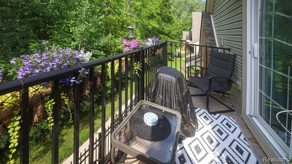 7864 MARIE Drive, Shelby Twp, MI 48316 — Photo 27