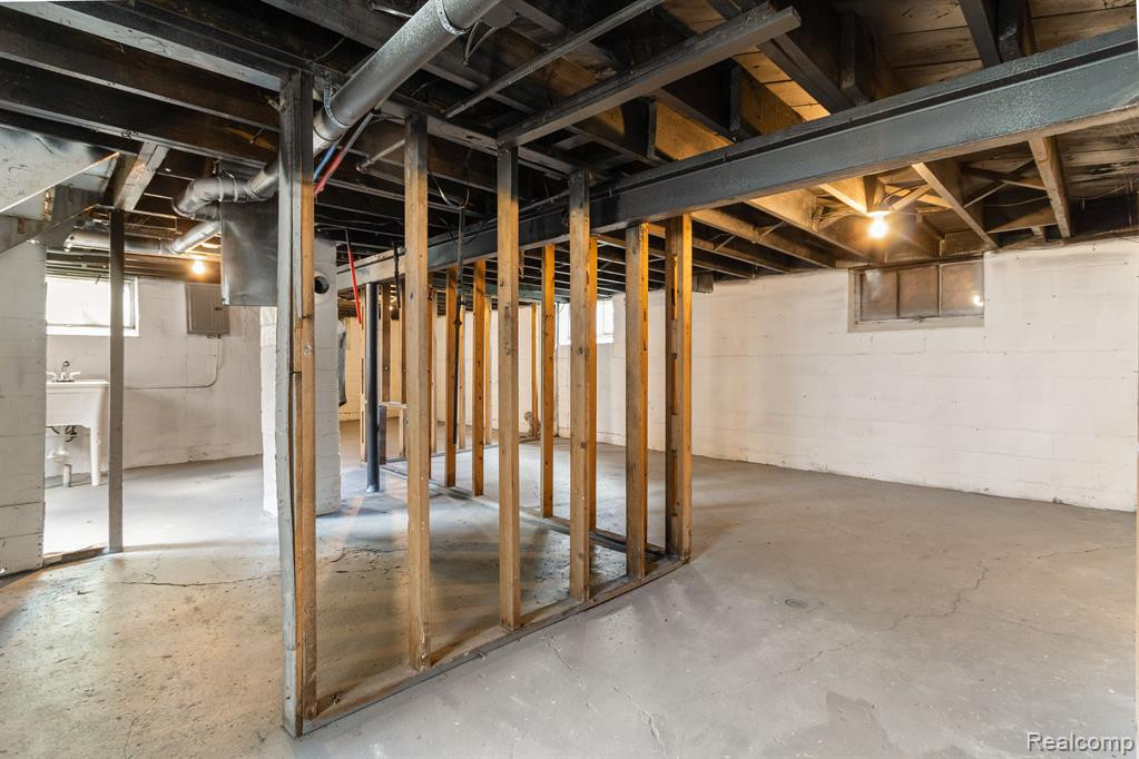 5581 DREXEL Street, Detroit, MI 48213 — Photo 8
