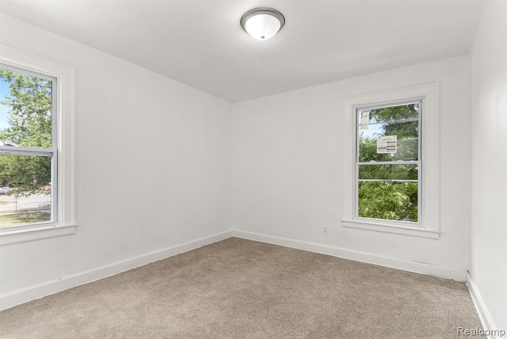 5581 DREXEL Street, Detroit, MI 48213 — Photo 13