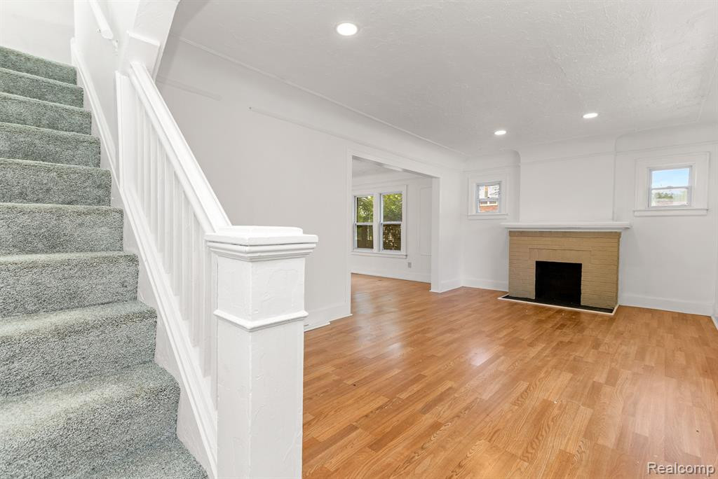 5581 DREXEL Street, Detroit, MI 48213 — Photo 29