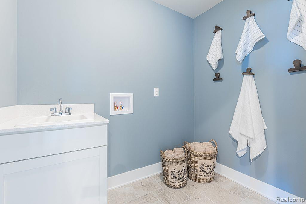 4560 GROUSE Drive, Ann Arbor, MI 48103 — Photo 4