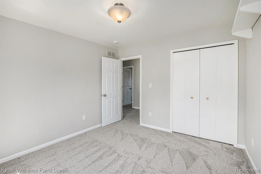 51682 N ADELE Circle, Chesterfield, MI 48047 — Photo 16