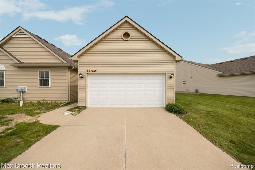 32152 AUGUSTA Drive, Romulus, MI 48174 — front exterior