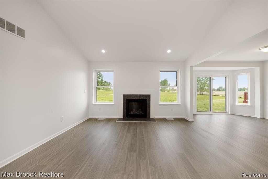 32152 AUGUSTA Drive, Romulus, MI 48174 — Photo 3