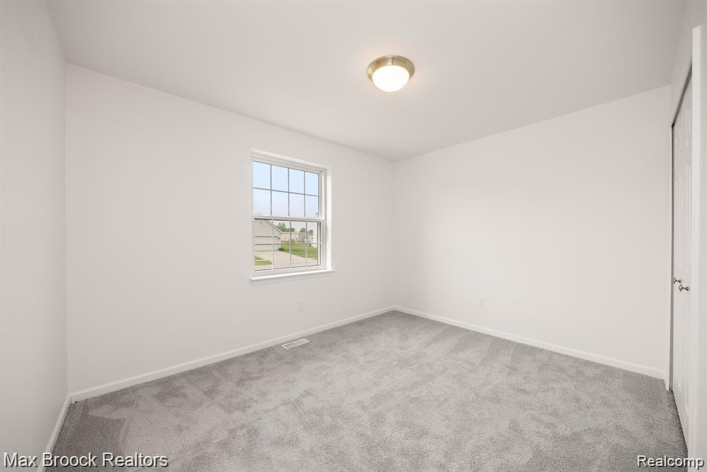 32152 AUGUSTA Drive, Romulus, MI 48174 — Photo 12