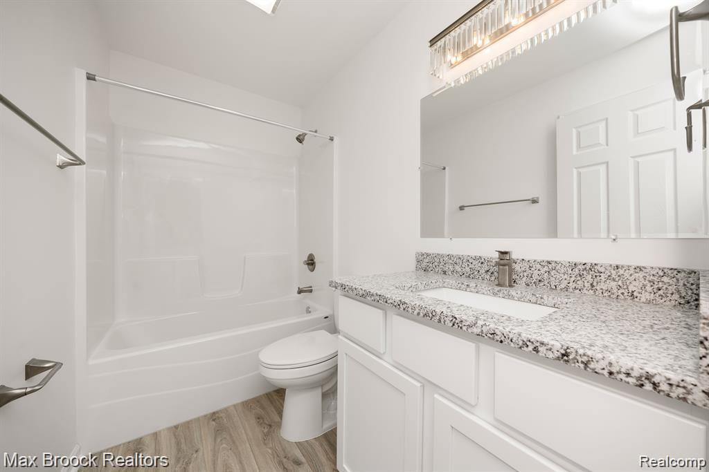 32152 AUGUSTA Drive, Romulus, MI 48174 — Photo 14