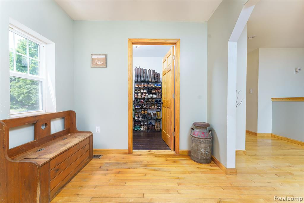 7160 COON HILL Road, Munith, MI 49259 — Photo 15