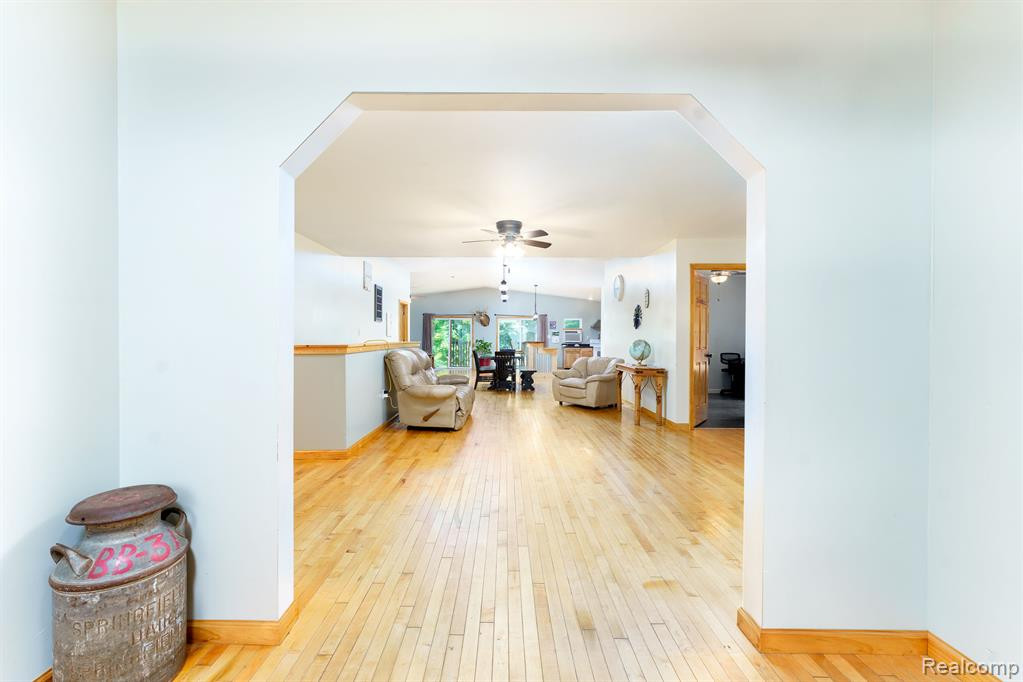 7160 COON HILL Road, Munith, MI 49259 — Photo 17