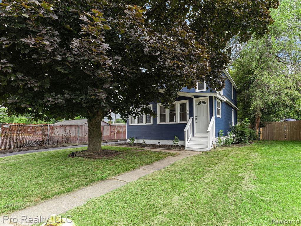 823 PARKWOOD Avenue, Ypsilanti, MI 48198 — Photo 6