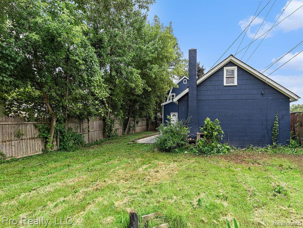 823 PARKWOOD Avenue, Ypsilanti, MI 48198 — Photo 10