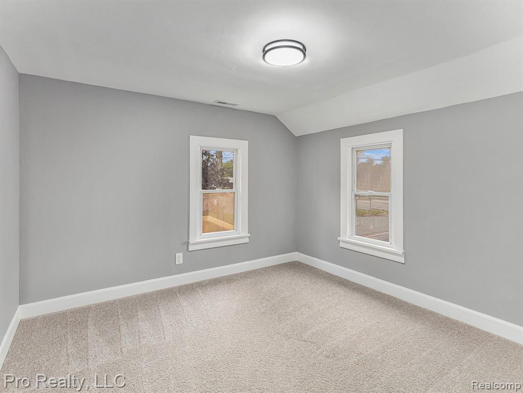 823 PARKWOOD Avenue, Ypsilanti, MI 48198 — Photo 23