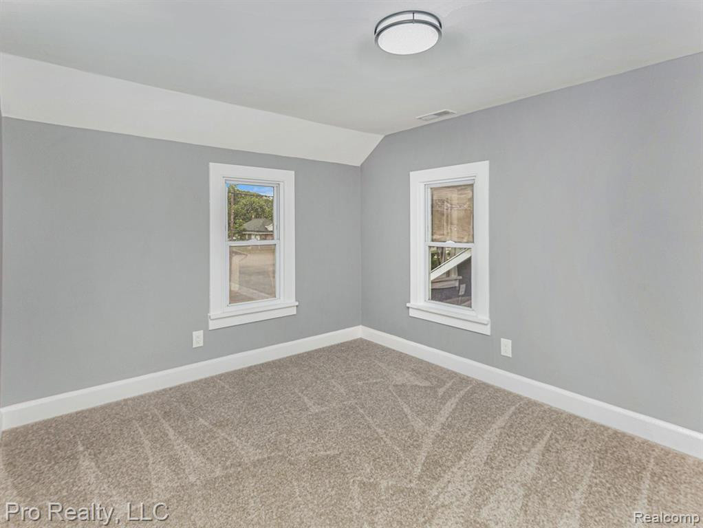 823 PARKWOOD Avenue, Ypsilanti, MI 48198 — Photo 24