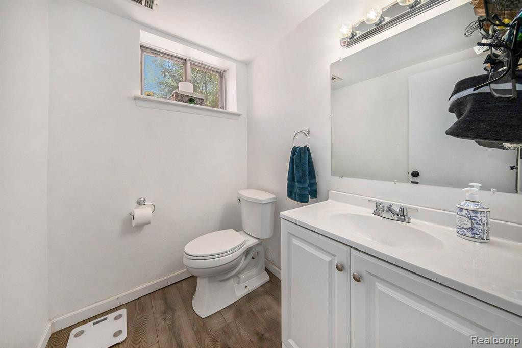 1820 STEPHENS Drive, Ypsilanti, MI 48198 — Photo 11