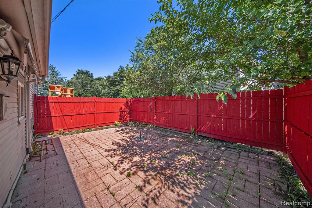 1820 STEPHENS Drive, Ypsilanti, MI 48198 — Photo 24