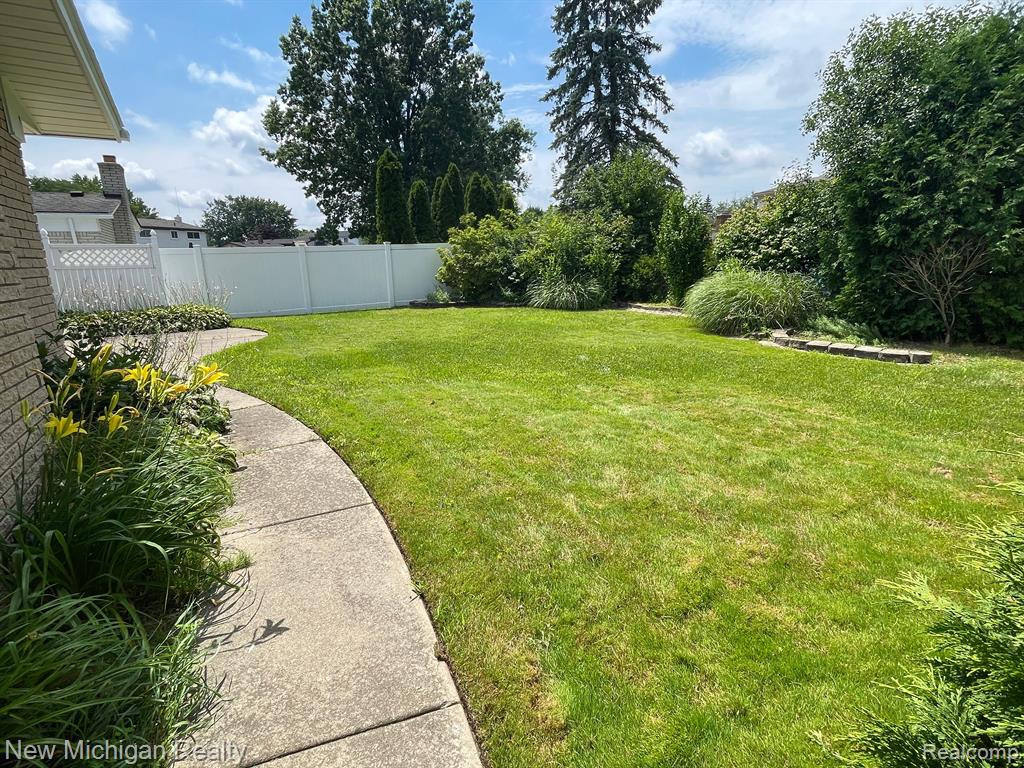 7679 PROVINCIAL Road, Canton, MI 48187 — Photo 2