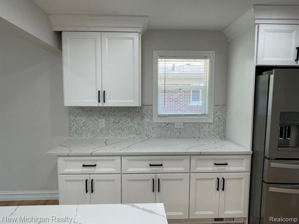 7679 PROVINCIAL Road, Canton, MI 48187 — Photo 25