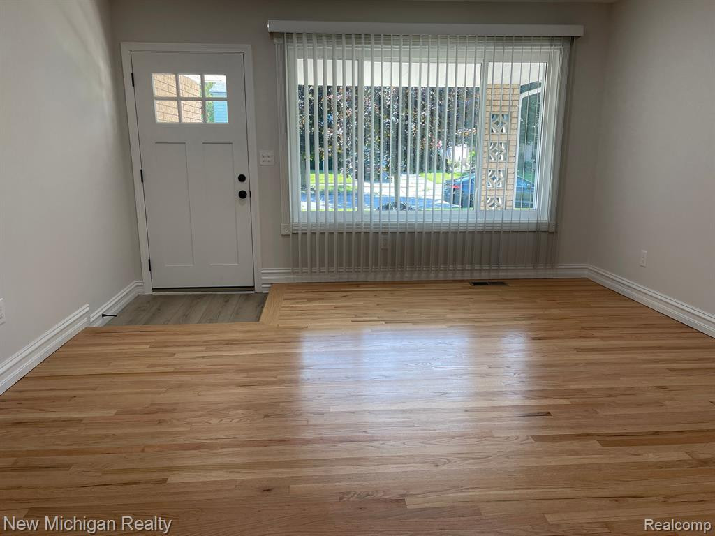 7679 PROVINCIAL Road, Canton, MI 48187 — Photo 28