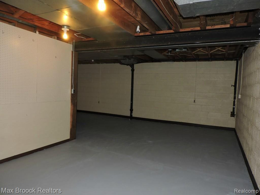 7163 STONEBROOK Road, West Bloomfield, MI — Photo 24