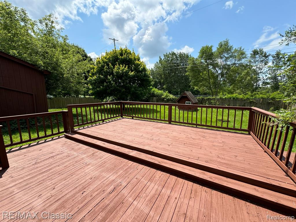1007 MARION Drive, Holly, MI 48442 — Photo 7