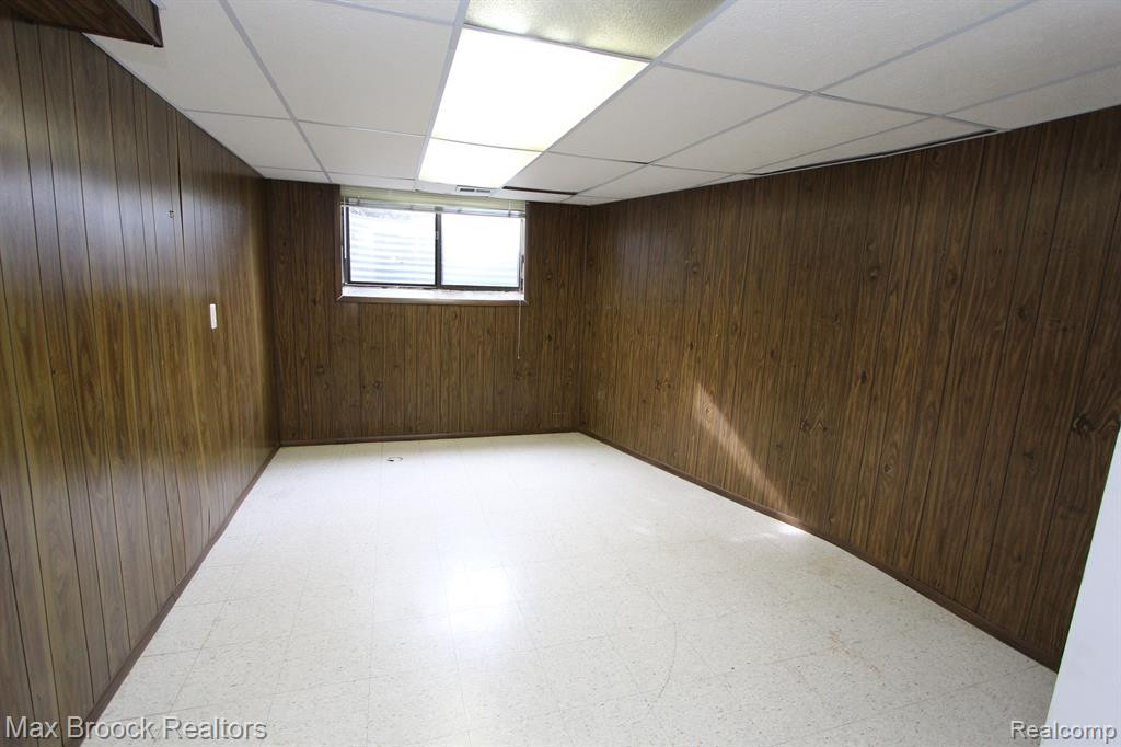 7187 SUNCREST Road, West Bloomfield, MI — Photo 24