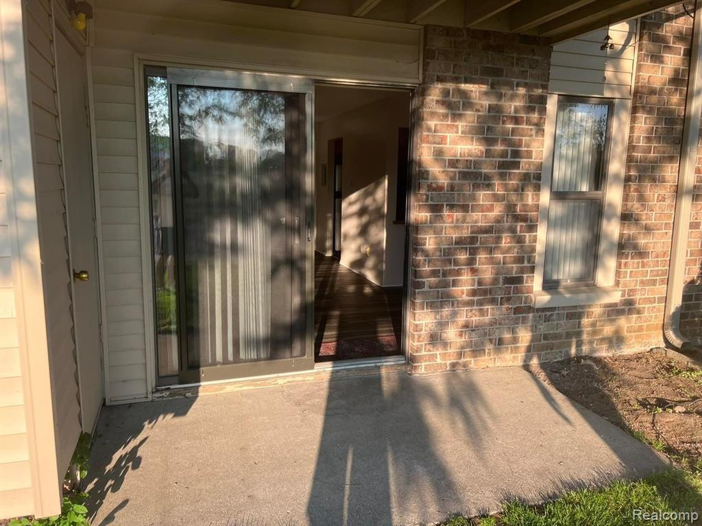 30475 W 14 MILE Road, 75, Farmington Hills, MI 48334 — Photo 3