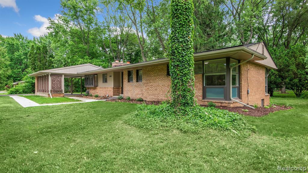 4165 QUARTON Road, Bloomfield Hills, MI — front exterior