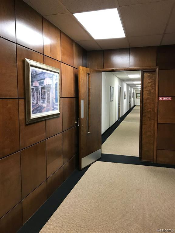 2820 W MAPLE Road, Troy, MI, 48084