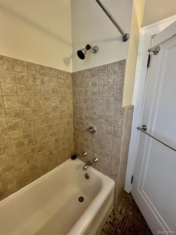 406 EDMUND Avenue, Royal Oak, MI 48073 — Photo 21