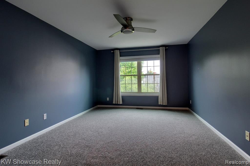 654 Village Lane, Milford, MI 48381 — Photo 16