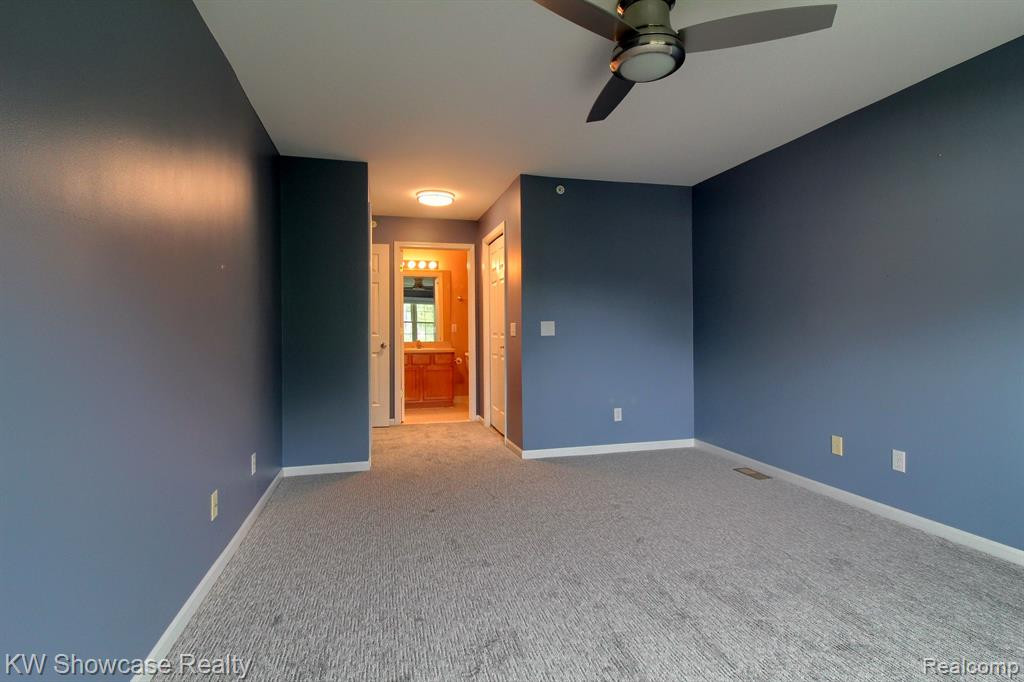 654 Village Lane, Milford, MI 48381 — Photo 17