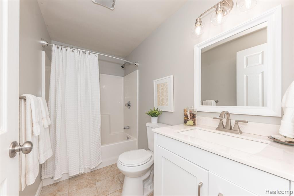 12 W WARNER Street, Ypsilanti, MI 48197 — Photo 51