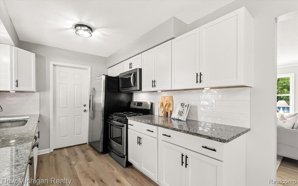 1386 W MICHIGAN Avenue, Ypsilanti, MI 48197 — Photo 9