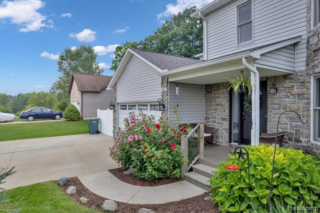 118 JAMESTOWN Drive, Metamora, MI 48455 — Photo 9
